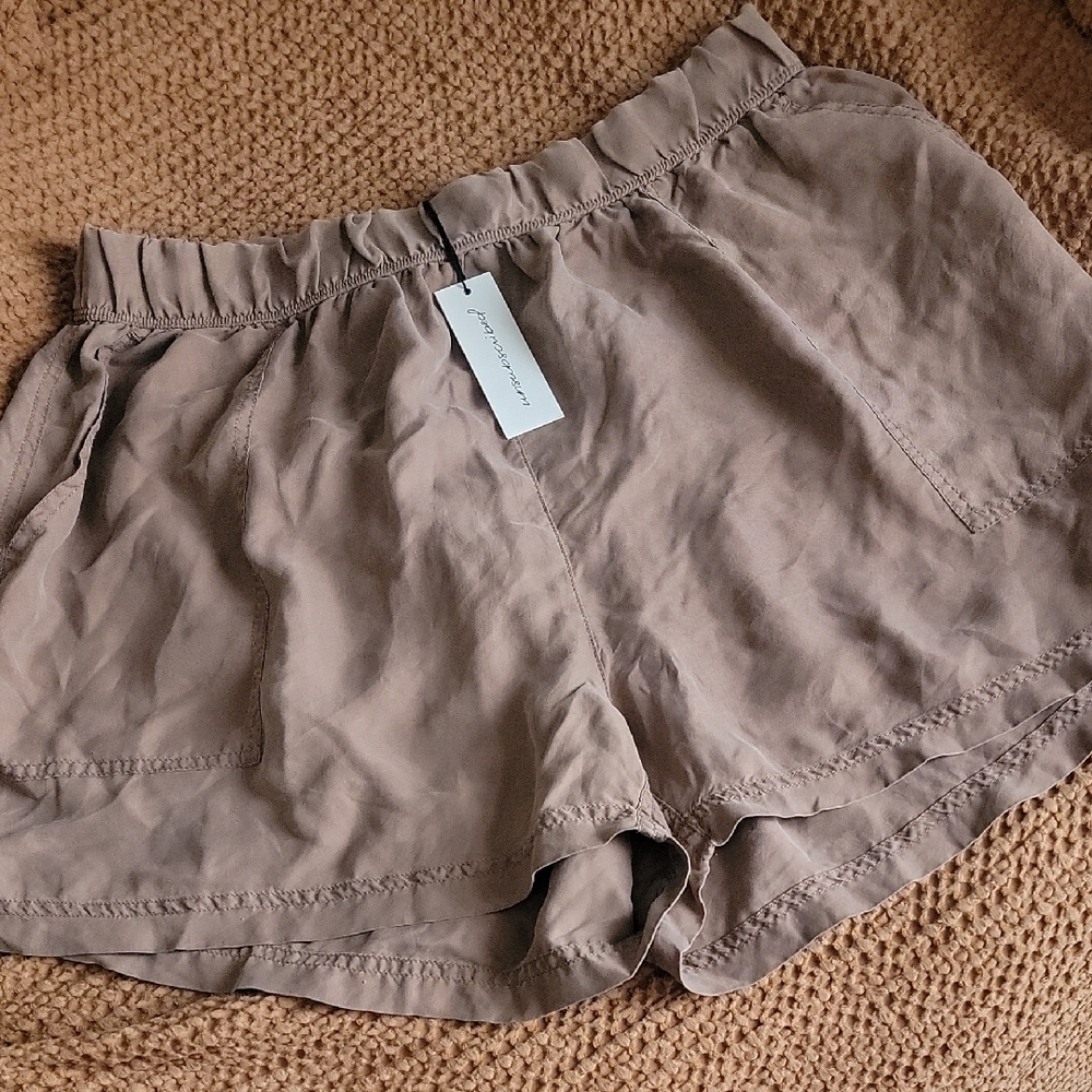 Unsubscribed Silk Women's Tan Shorts M-L
